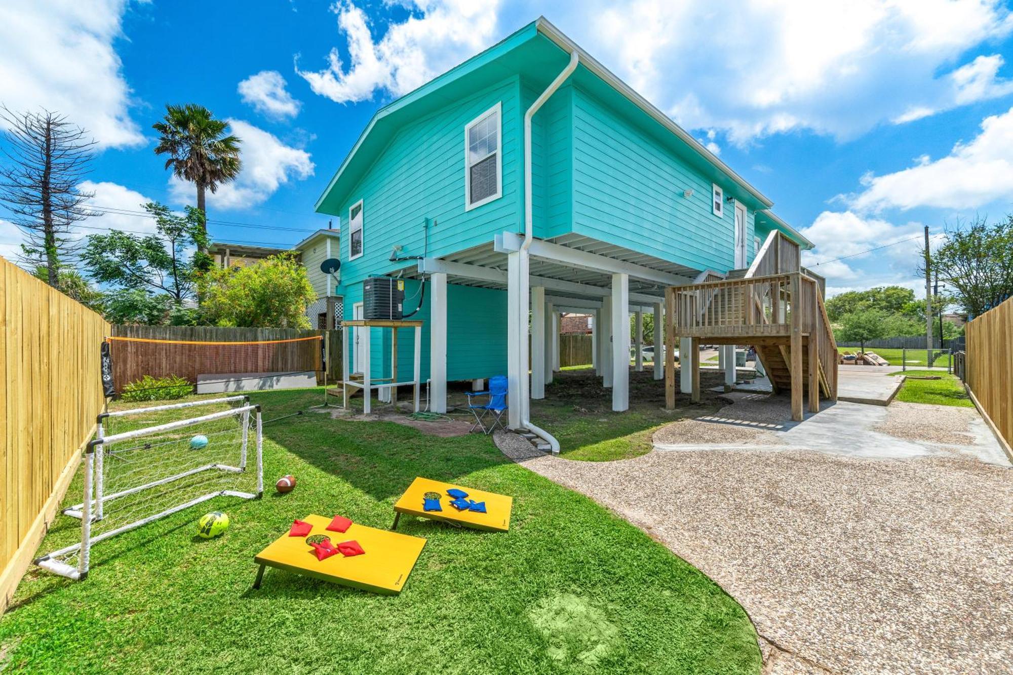 Nr Beach Pier Oasis Game Tables Yard Bbq Galveston Exterior photo